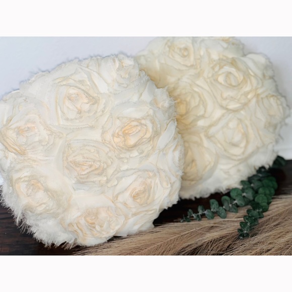 Ivory Cream Rosette Throw Pillow (Set of 2) - Picture 1 of 4